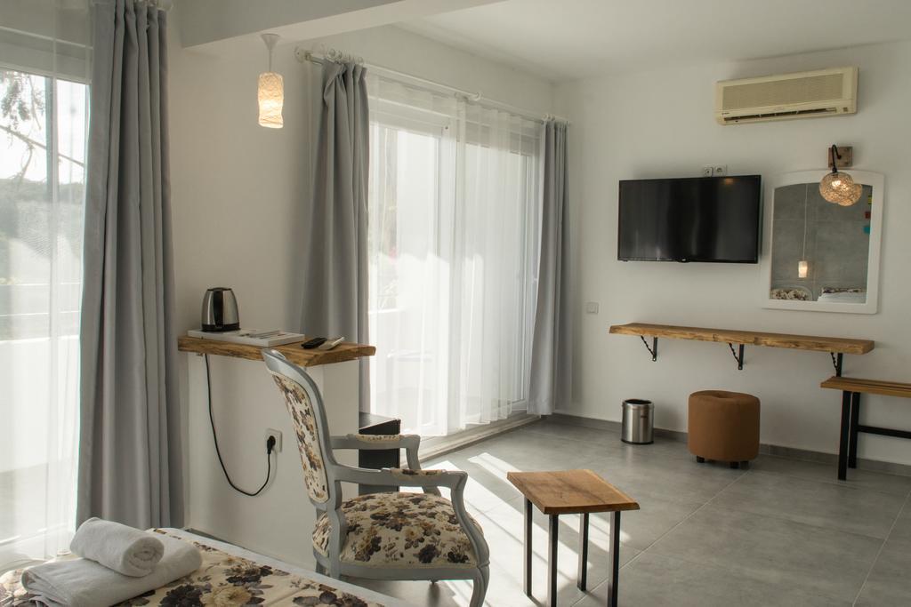 Hotel Pataros 2*