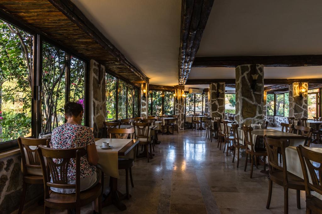 Pataros Hotel